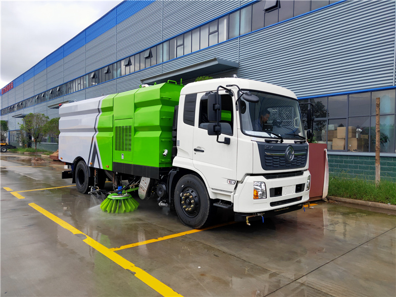 東風(fēng)天錦洗掃車